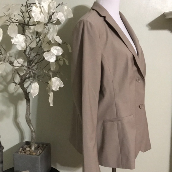 Talbots classic blazer, sz 18, Nwot. - Picture 3 of 8